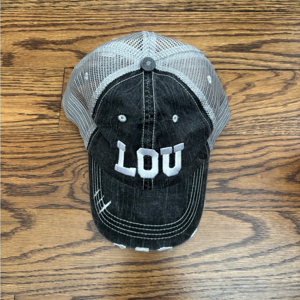 Black and Gray Mesh Cap - Picture 1 of 4